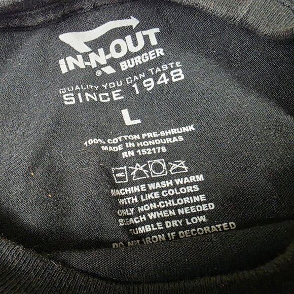 In-N-Out Burger T-Shirt Men Large Black Shirt California Sunset Classic Cars - Picture 5 of 9
